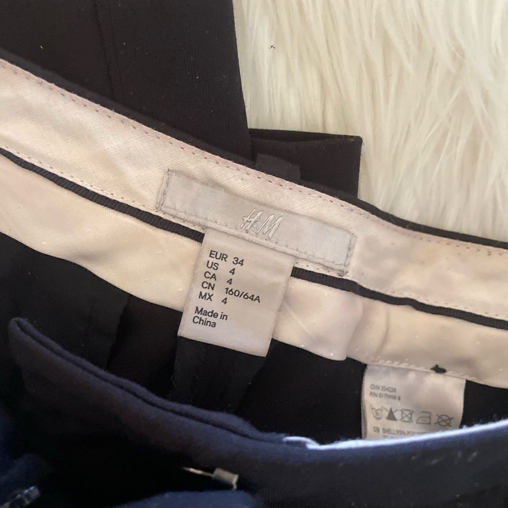 H&M black slack pants - Picture 2 of 2